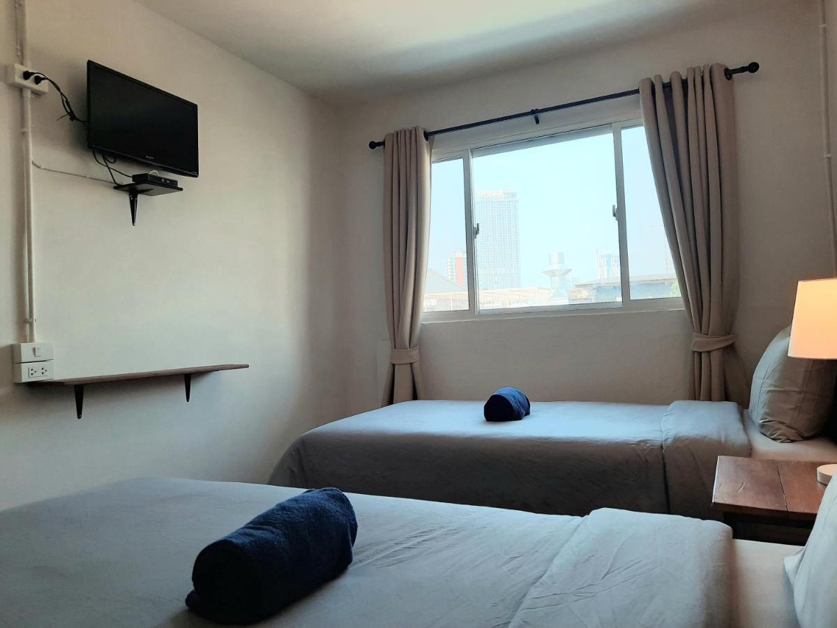 Pingplalee Female House Bed & Breakfast Банкок Екстериор снимка